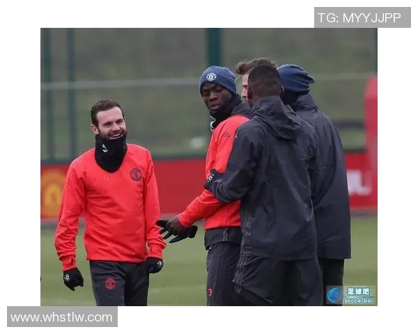 足球明星独特护耳动作揭秘背后的故事与意义